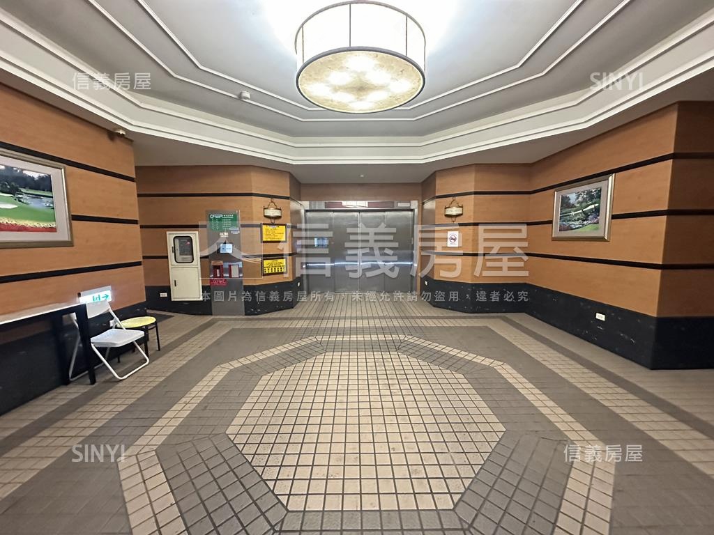 昇陽府中棧三房帶車位房屋室內格局與周邊環境