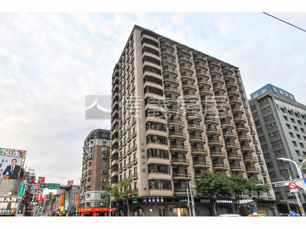 昇陽府中棧三房帶車位房屋室內格局與周邊環境