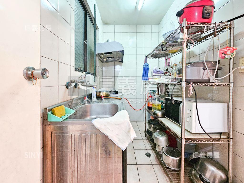 內壢後站大空間臨路透天房屋室內格局與周邊環境