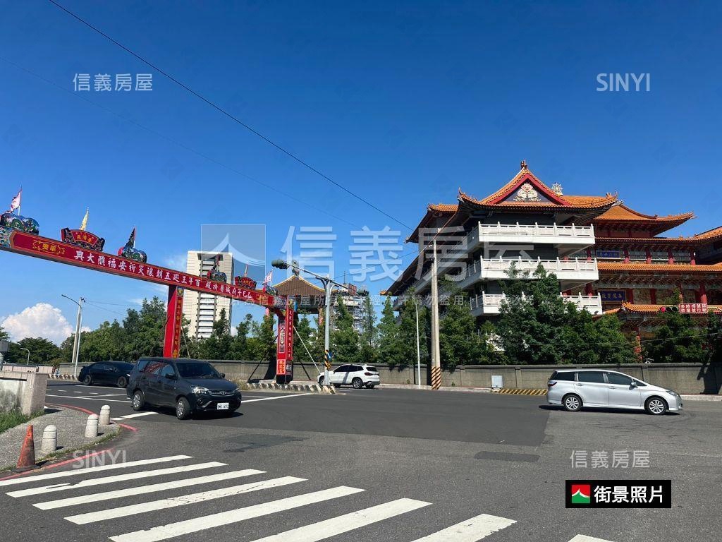 北區✉︎晴川次頂樓平車房屋室內格局與周邊環境