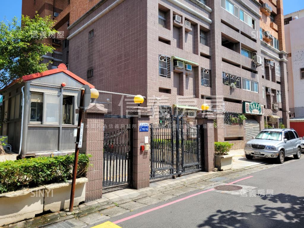 淡江華城大空間方正３房房屋室內格局與周邊環境