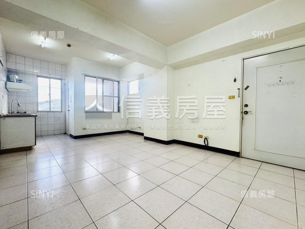 南應大校門旁三房平車房屋室內格局與周邊環境