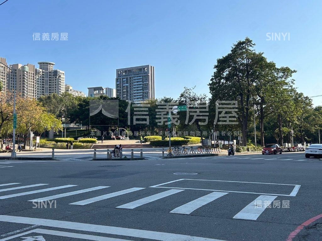 南七期國泰ＴＨＥＰＡＲＫ房屋室內格局與周邊環境