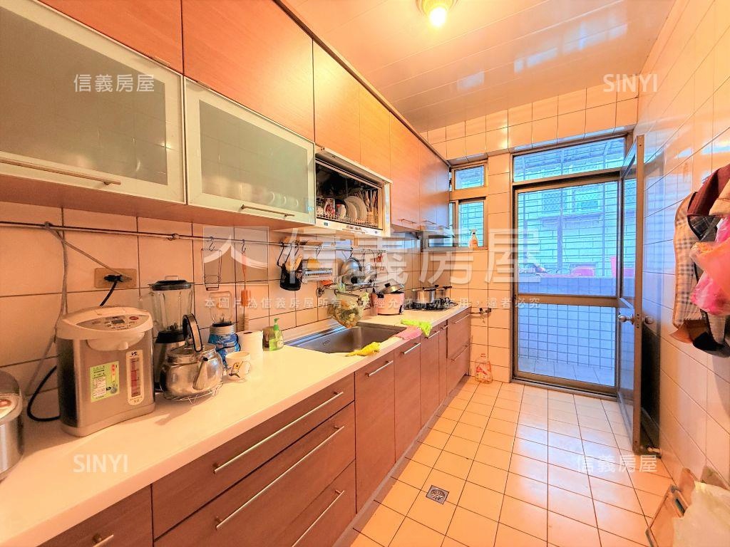 樟新河岸生活｜靜巷樓中樓房屋室內格局與周邊環境