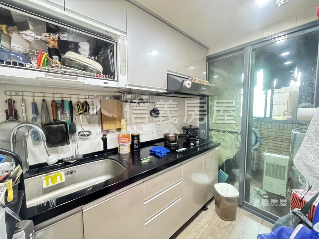 成家夢公園兩房車位房屋室內格局與周邊環境