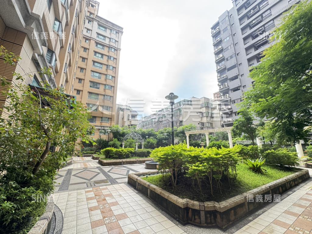 成家夢公園兩房車位房屋室內格局與周邊環境