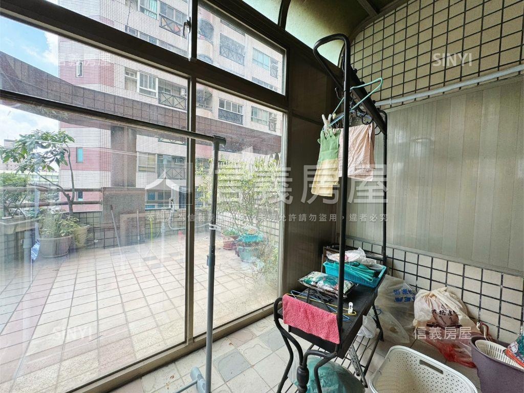 綠意盎然邊間五房平面車位房屋室內格局與周邊環境