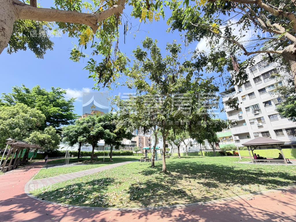 蘋果學苑兩房平車房屋室內格局與周邊環境
