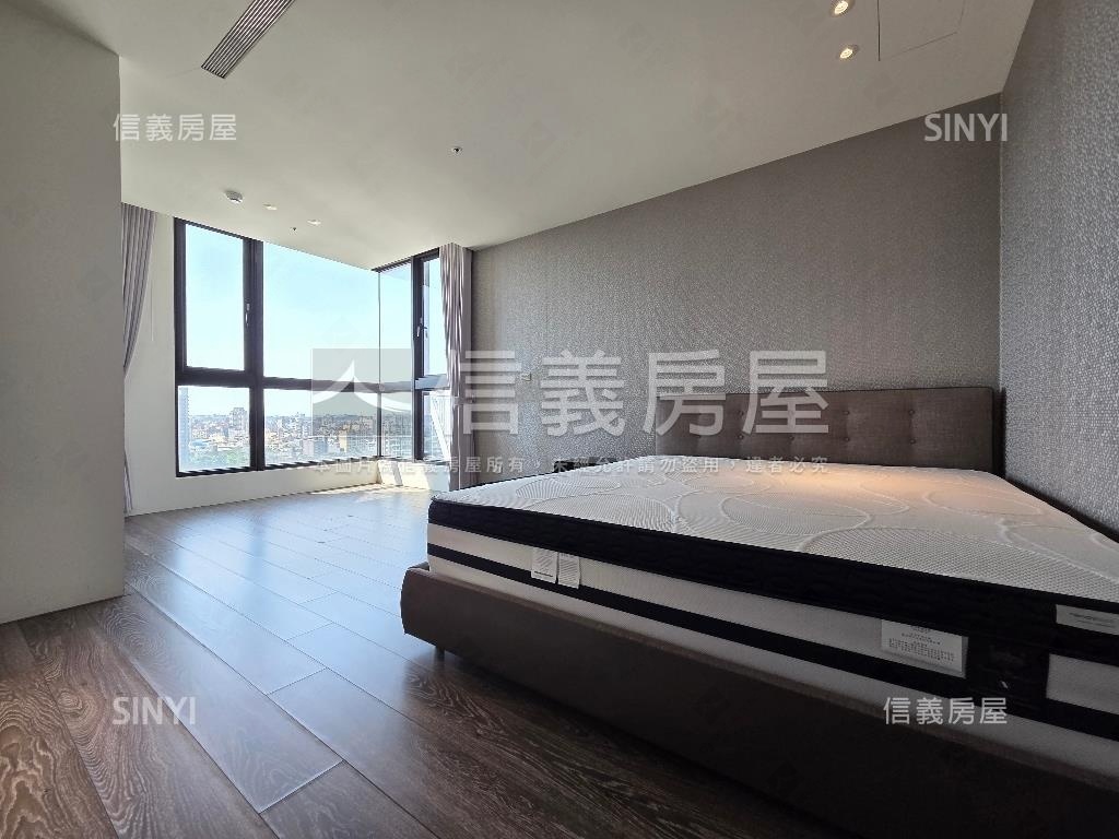 河岸第一排大宅天景高樓層房屋室內格局與周邊環境