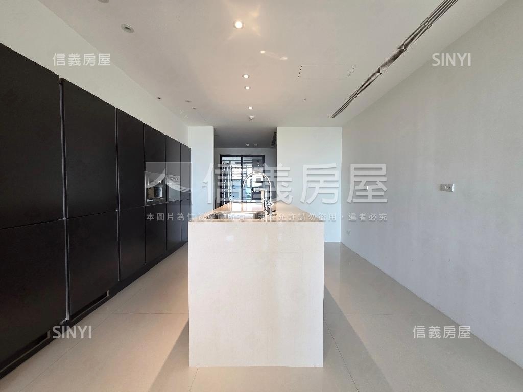 河岸第一排大宅天景高樓層房屋室內格局與周邊環境