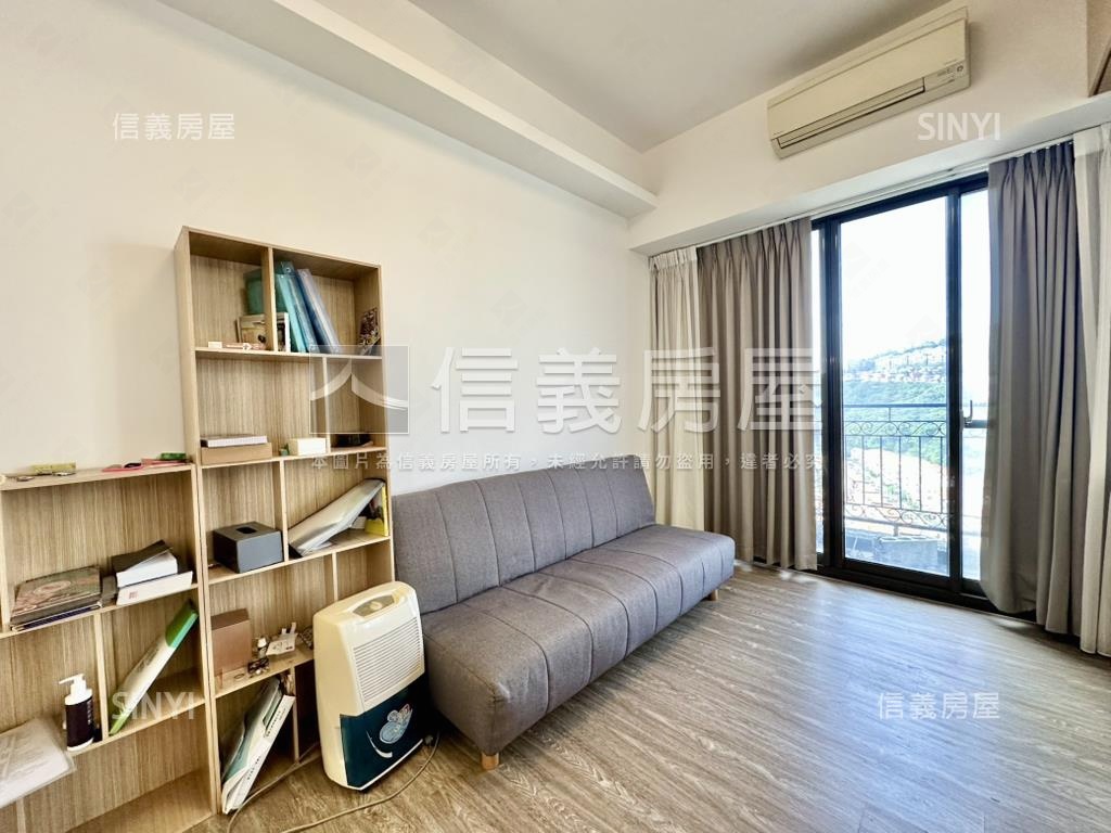 綠灣邊間山景。遼闊視野房屋室內格局與周邊環境