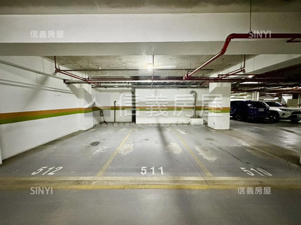 綠灣邊間山景。遼闊視野房屋室內格局與周邊環境