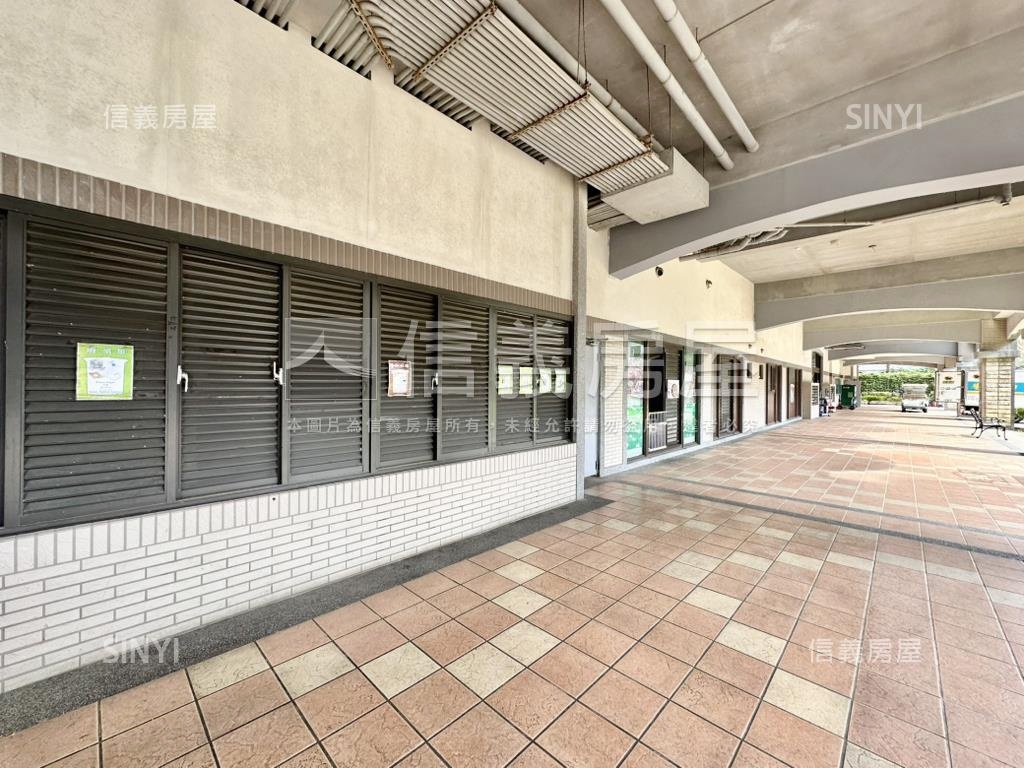 綠灣邊間山景。遼闊視野房屋室內格局與周邊環境