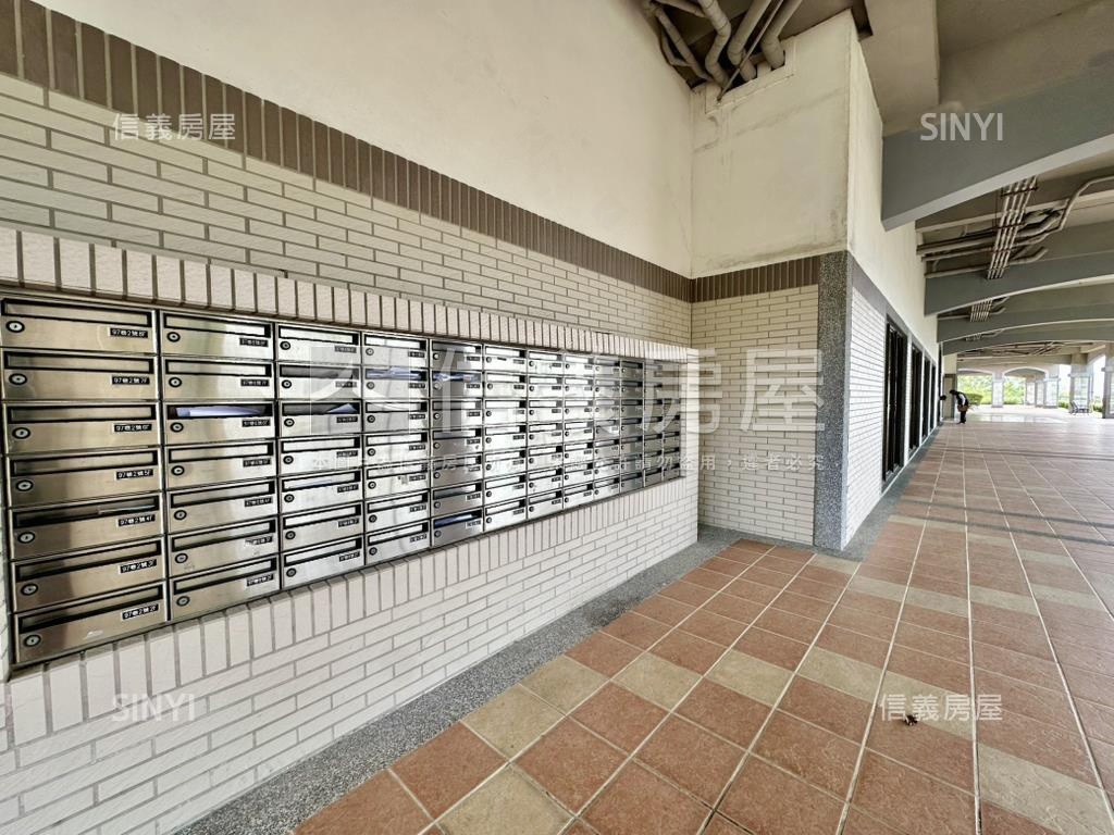 綠灣邊間山景。遼闊視野房屋室內格局與周邊環境