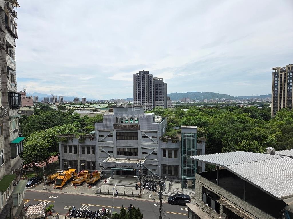 中正花都美景三房房屋室內格局與周邊環境