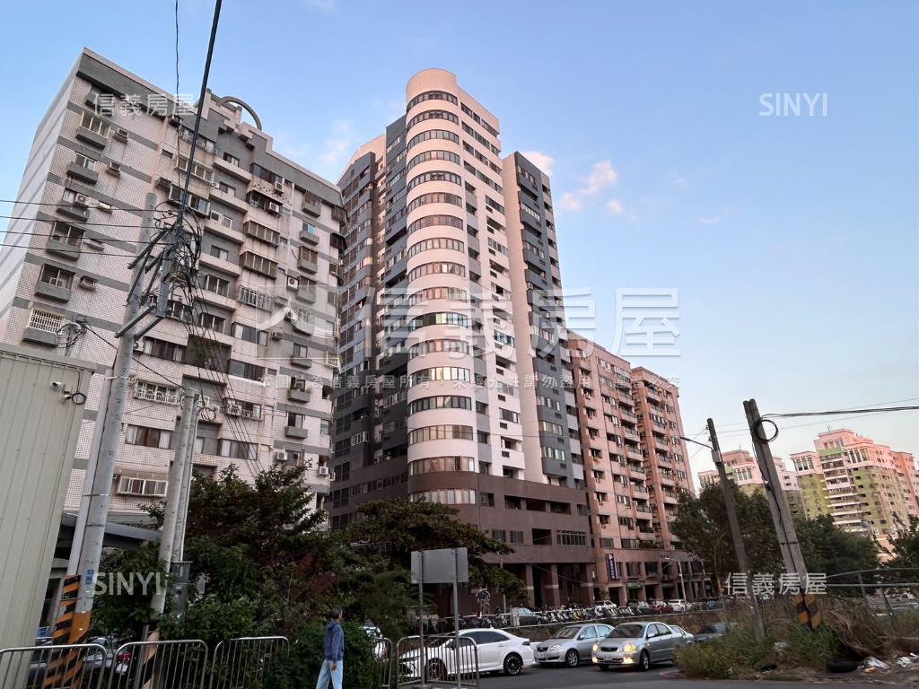 非凡比大四房平車房屋室內格局與周邊環境