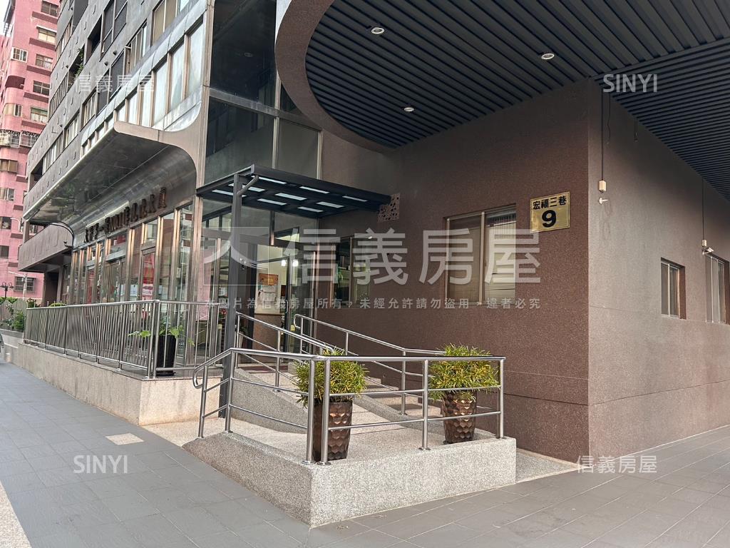 非凡比大四房平車房屋室內格局與周邊環境