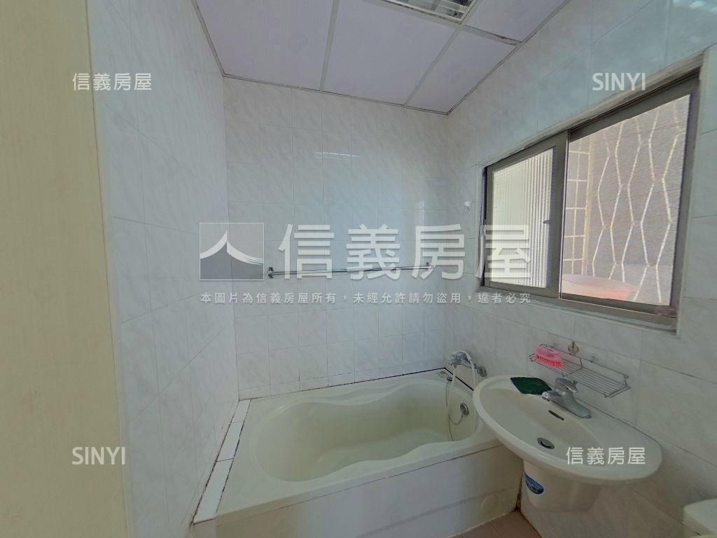 中正路望山觀海極品美寓房屋室內格局與周邊環境