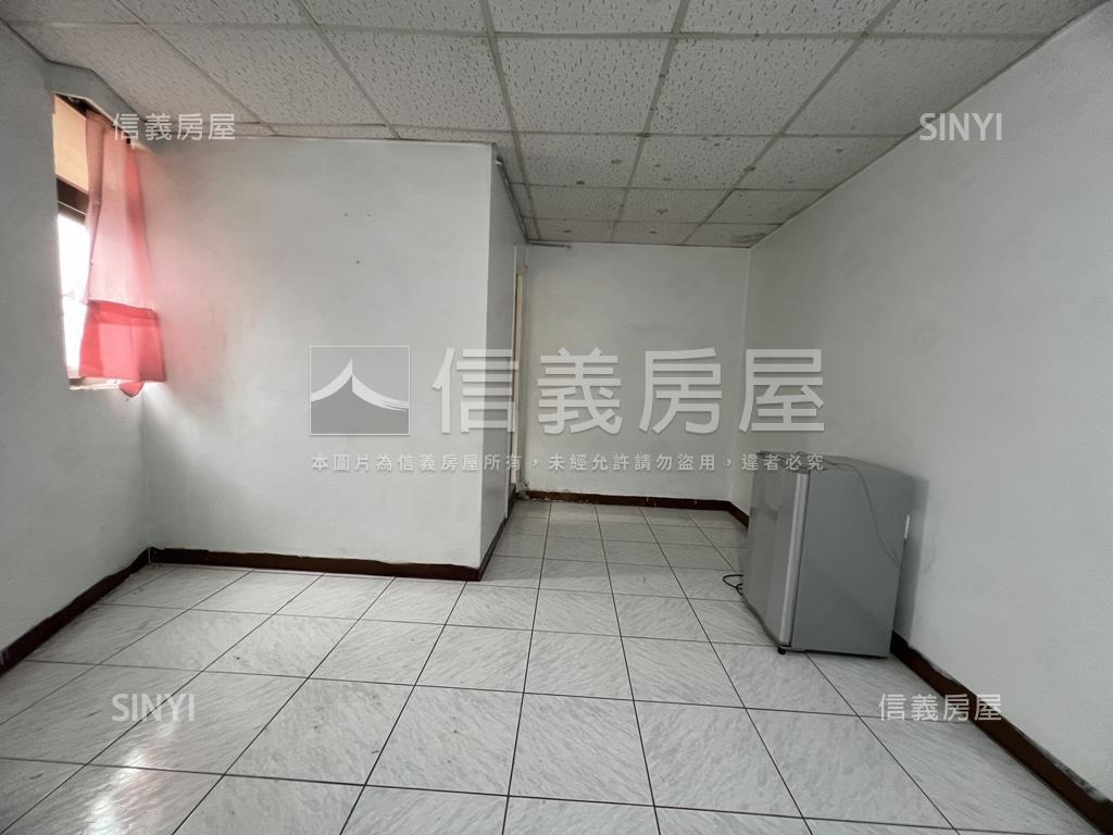 ［邊間］捷運公寓３樓３房房屋室內格局與周邊環境