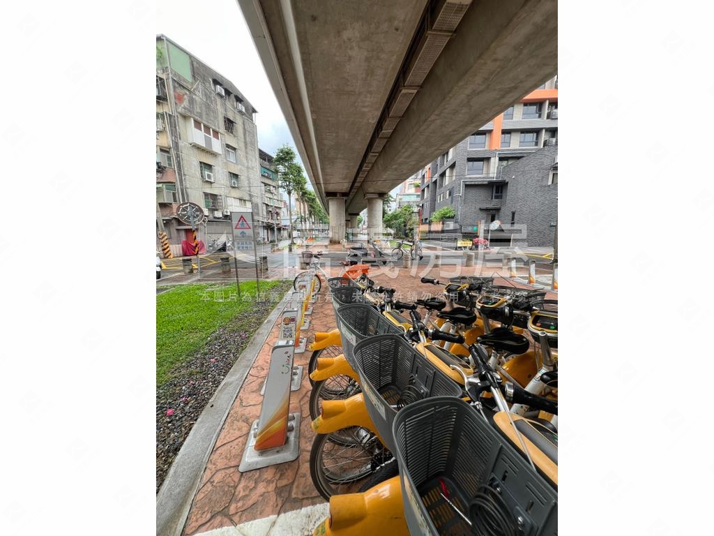 ［邊間］捷運公寓３樓３房房屋室內格局與周邊環境