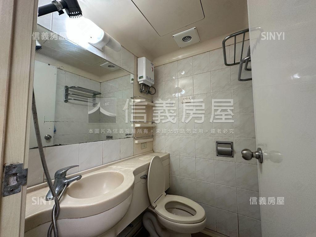 甜甜價近台中醫院電梯套房房屋室內格局與周邊環境