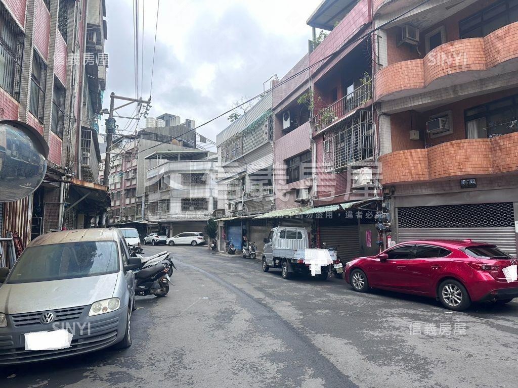 信義街邊間公寓一樓房屋室內格局與周邊環境