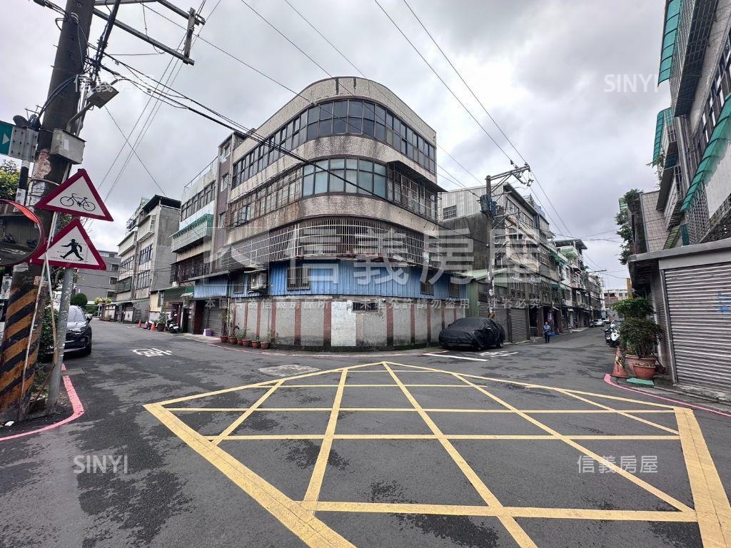 信義街邊間公寓一樓房屋室內格局與周邊環境