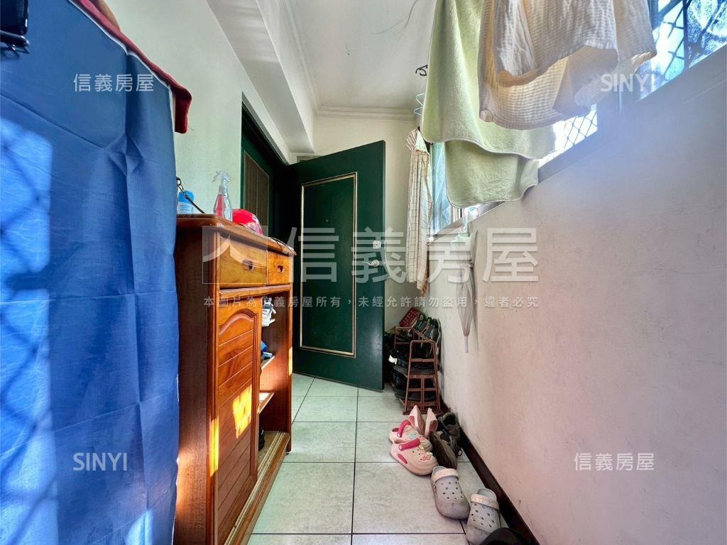 超Ａ潭子低總價電梯三房！房屋室內格局與周邊環境