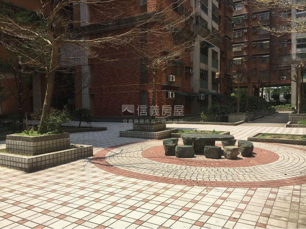 自立國小旁尊榮質感大三房房屋室內格局與周邊環境