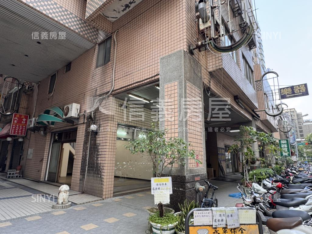 逢甲邊間臨路金店房屋室內格局與周邊環境