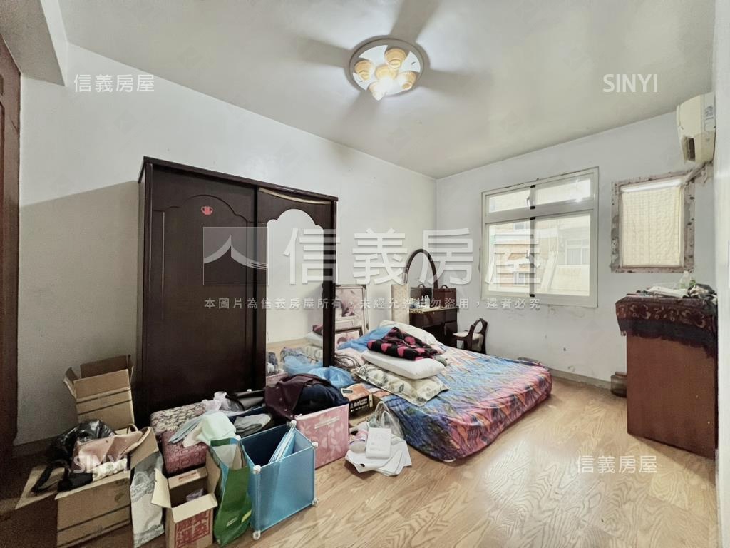 專任俗爆近勤美採光寓房屋室內格局與周邊環境