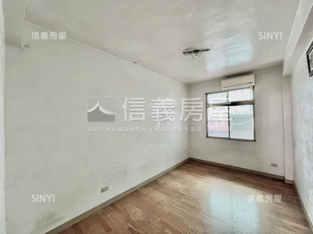 專任俗爆近勤美採光寓房屋室內格局與周邊環境