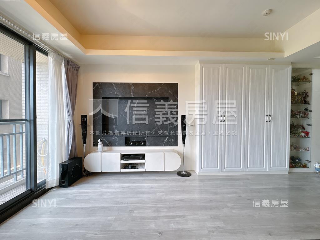 北屯河岸美景三房車位房屋室內格局與周邊環境