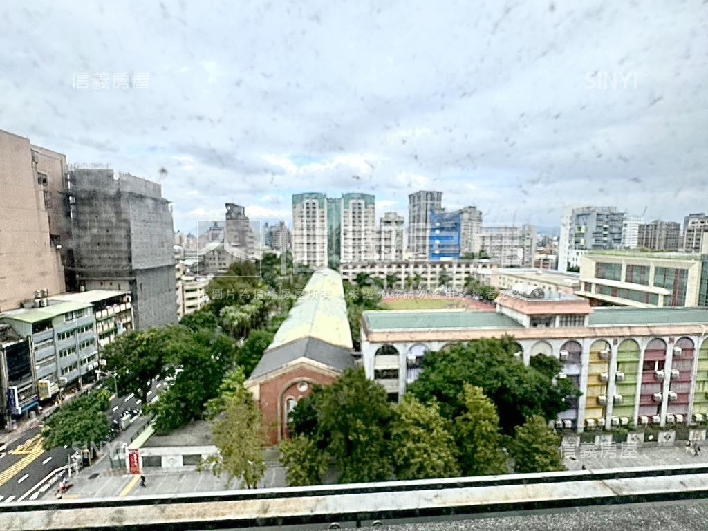 富貴百代校園美景房屋室內格局與周邊環境