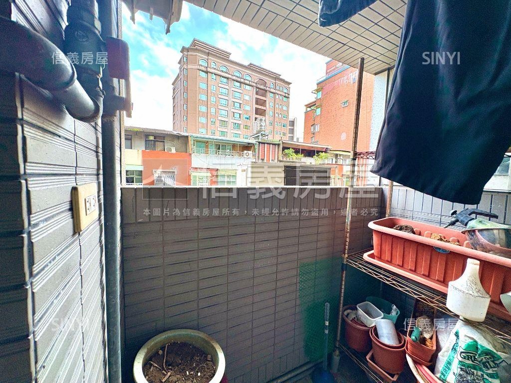 江翠捷運豪景兩房房屋室內格局與周邊環境
