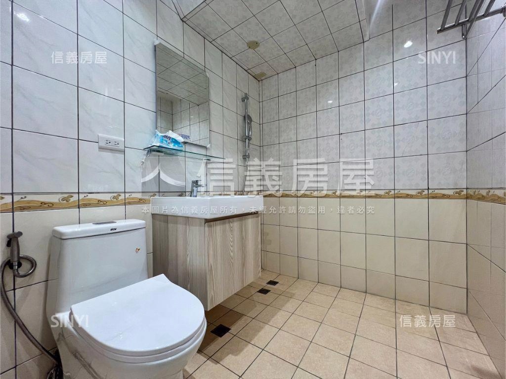 來財！近亞萬黃金店面房屋室內格局與周邊環境