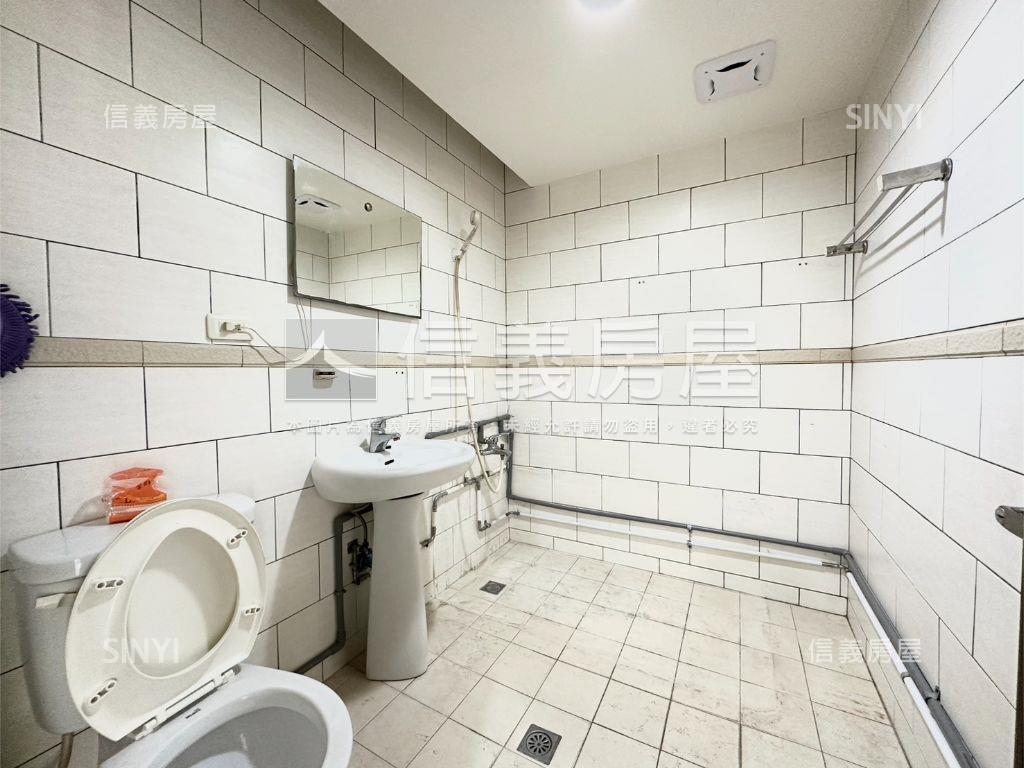 中和路黃金２樓房屋室內格局與周邊環境