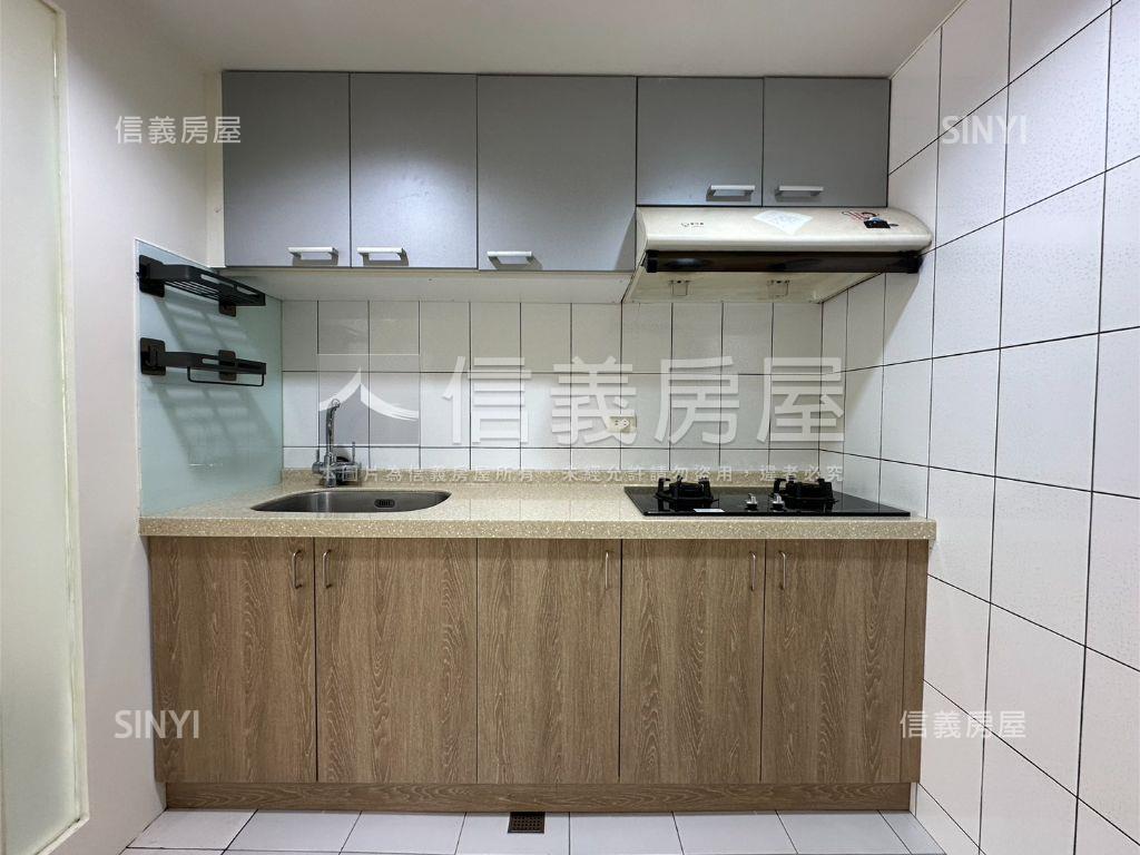 中和路黃金２樓房屋室內格局與周邊環境