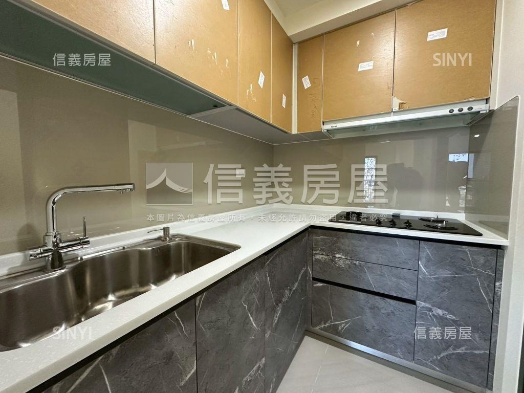 順天豐華頂樓視野戶房屋室內格局與周邊環境