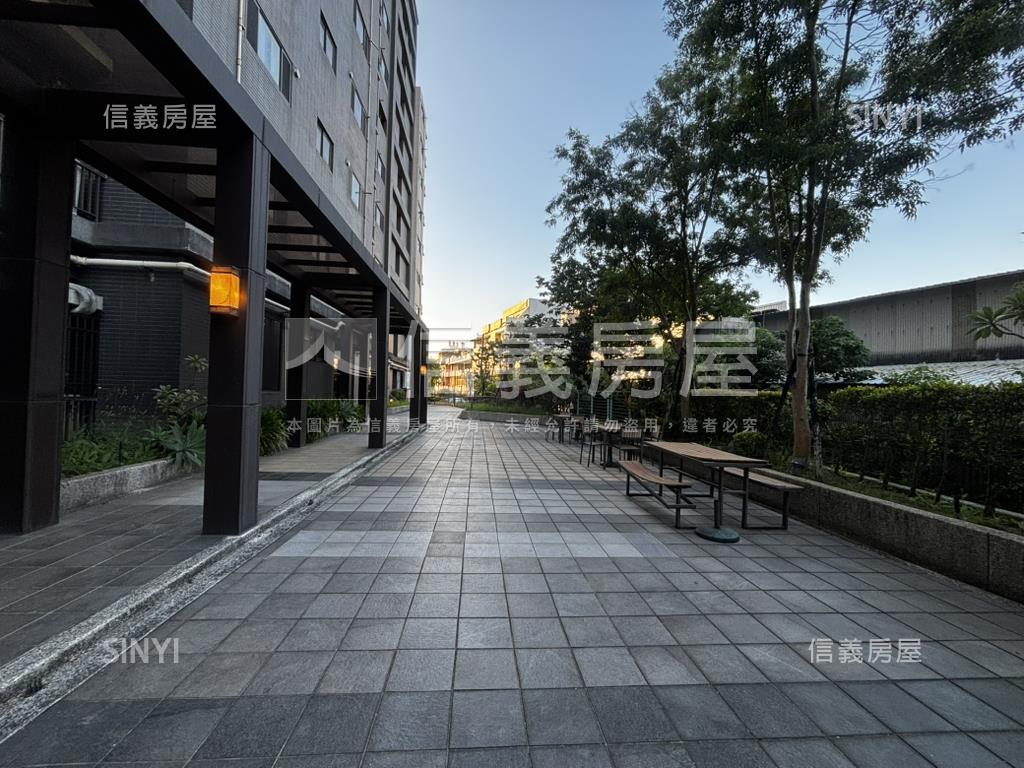 近學校小資兩房房屋室內格局與周邊環境