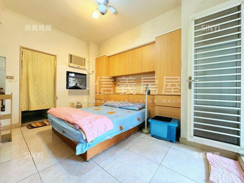 火熱新接日月光綠景美四房房屋室內格局與周邊環境