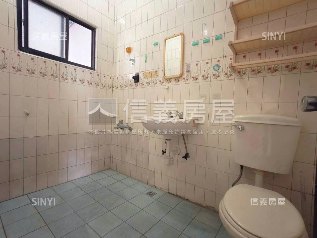 宏平路邊間採光棒騎樓透店房屋室內格局與周邊環境