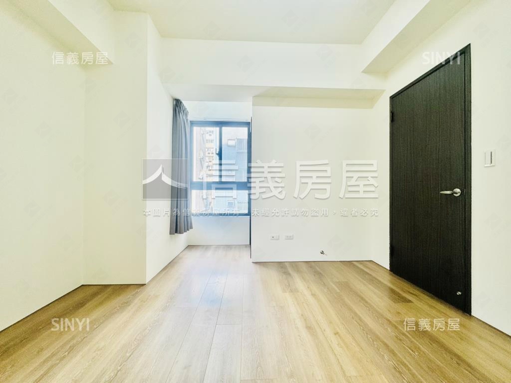 東區全新未住三房平車房屋室內格局與周邊環境