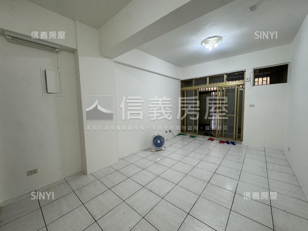 丹鳳捷運華府大參房一樓房屋室內格局與周邊環境