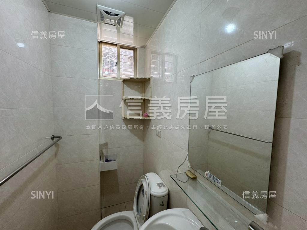 丹鳳捷運華府大參房一樓房屋室內格局與周邊環境