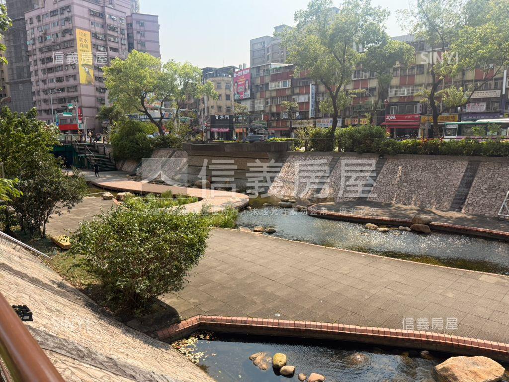 中華路優質金店面房屋室內格局與周邊環境