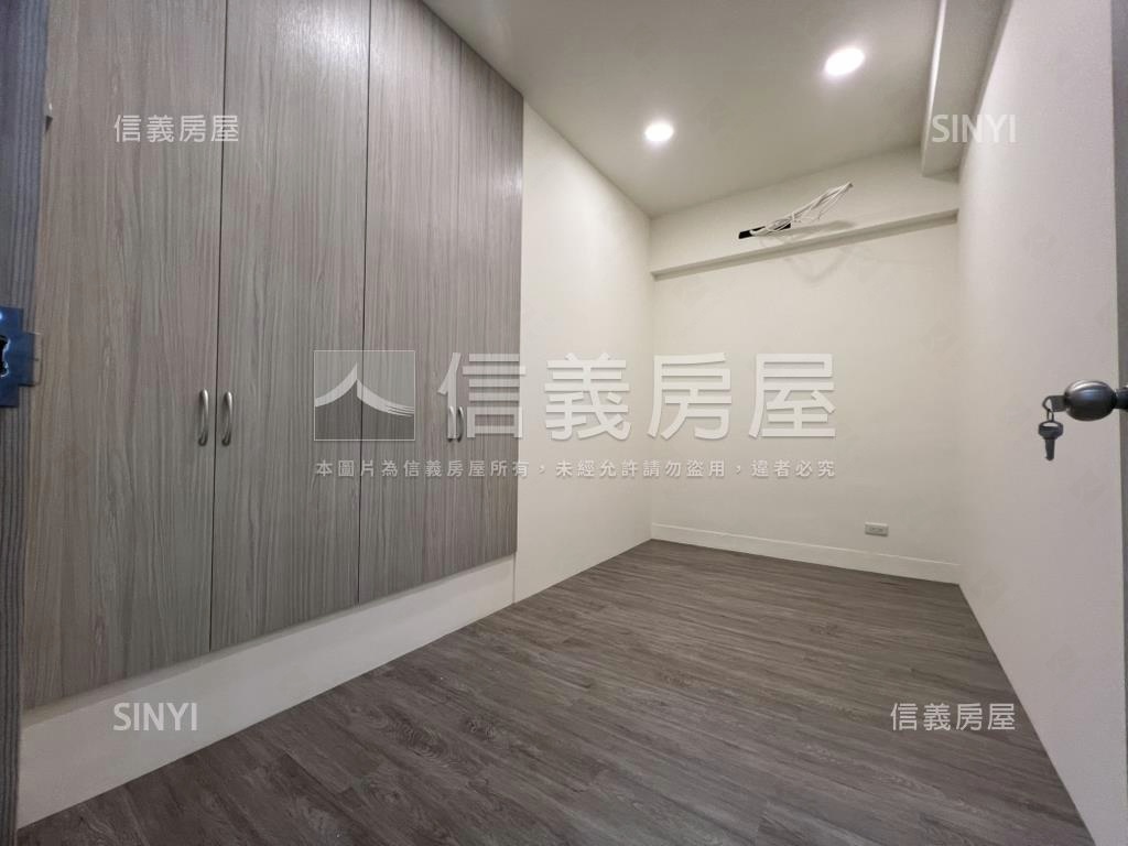 板橋四樓公寓房屋室內格局與周邊環境