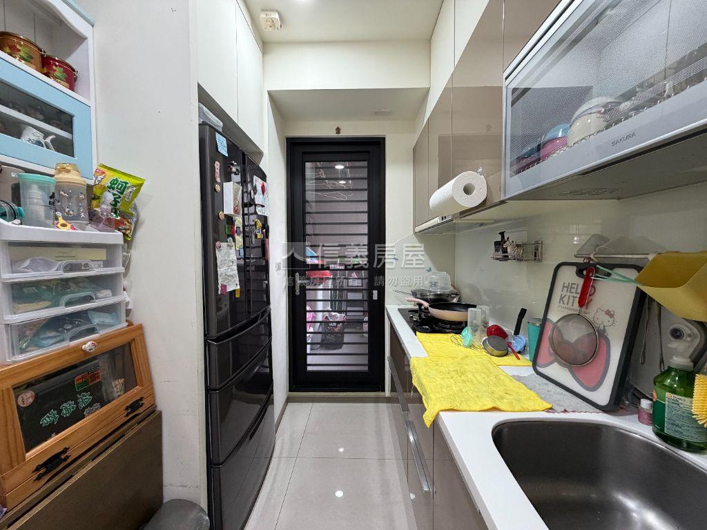 近橋科大三房平車房屋室內格局與周邊環境