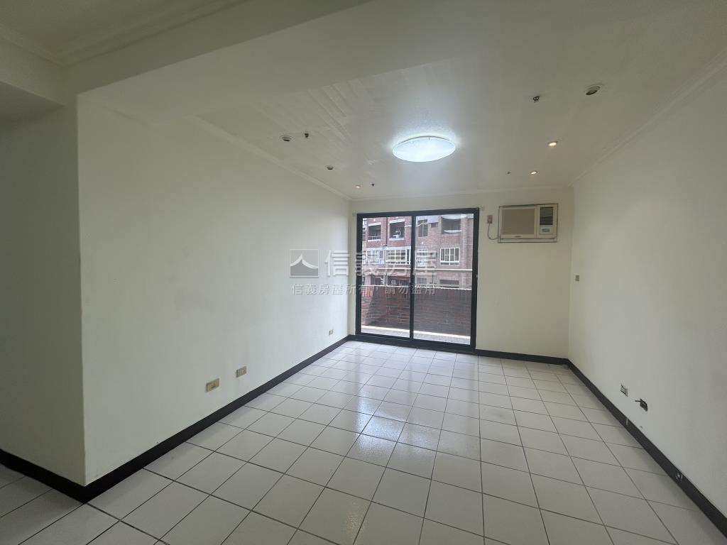文心經典高樓景觀四房房屋室內格局與周邊環境