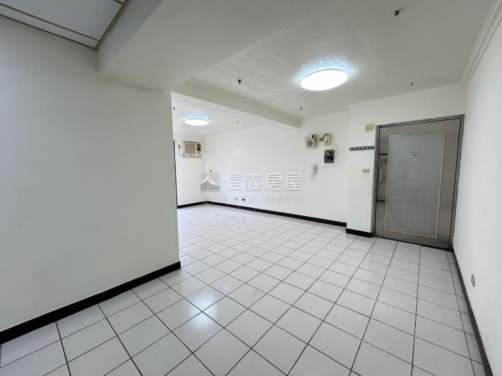 文心經典高樓景觀四房房屋室內格局與周邊環境